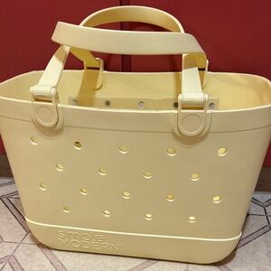 Simple Modern Buttercup